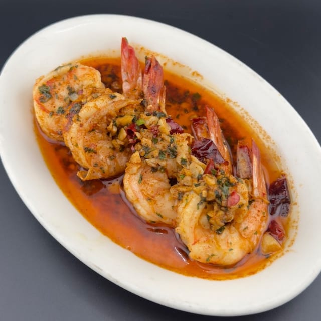 Spicy Garlic Shrimp (Gambas al Pil Pil).