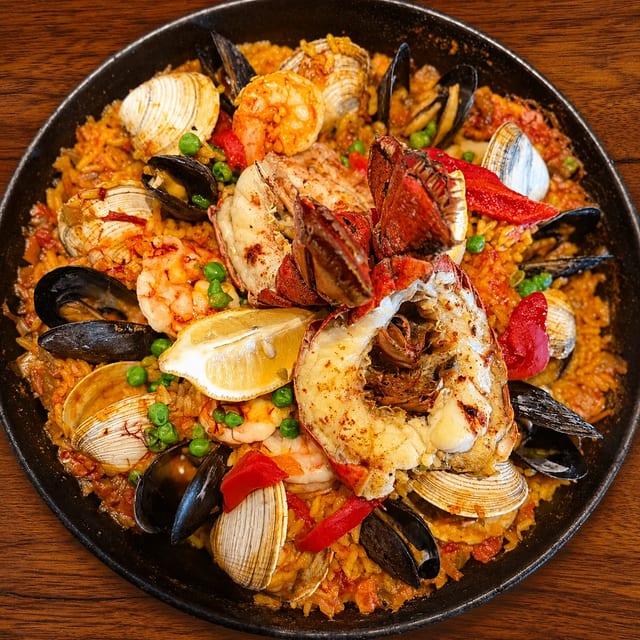 Lobster Tail & Shrimp Paella (De Bogavante).